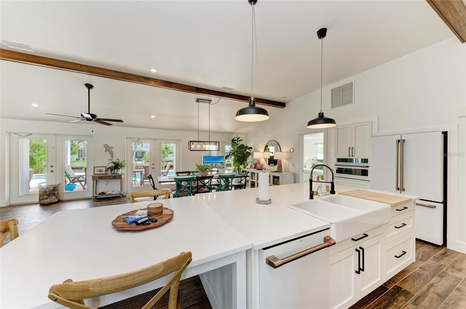 KEY ROYALE 15TH ADD - Residential