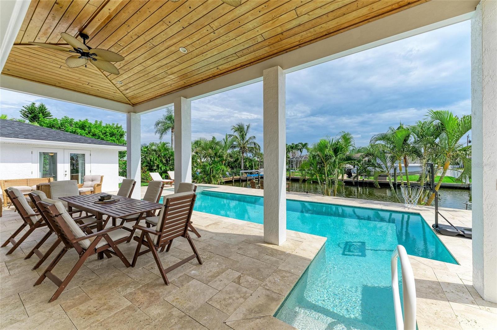 KEY ROYALE 15TH ADD - Residential