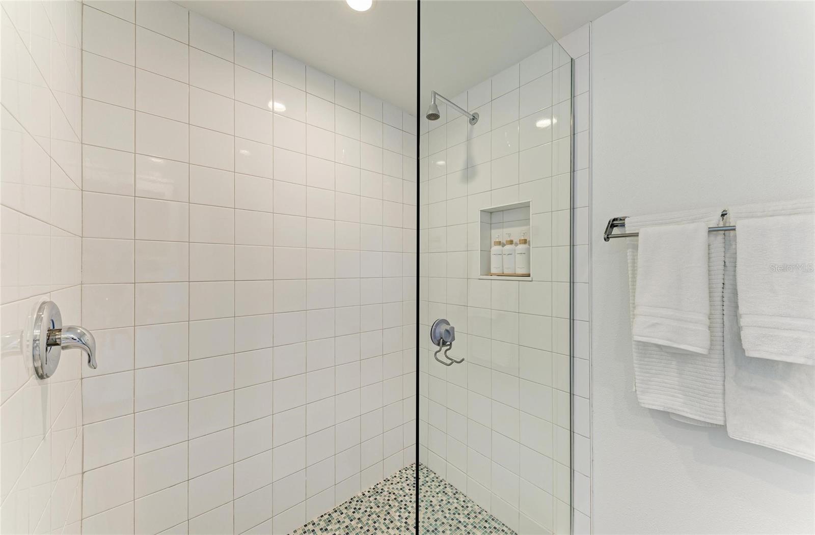 KEY ROYALE 15TH ADD - Residential
