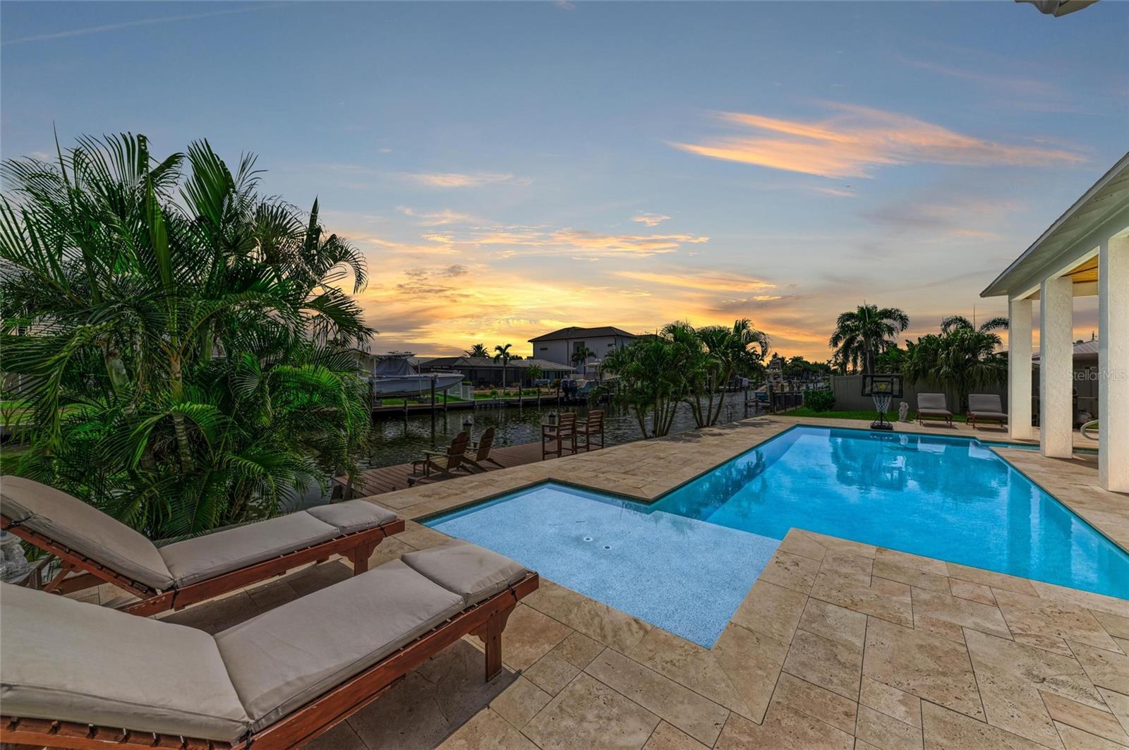 KEY ROYALE 15TH ADD - Residential
