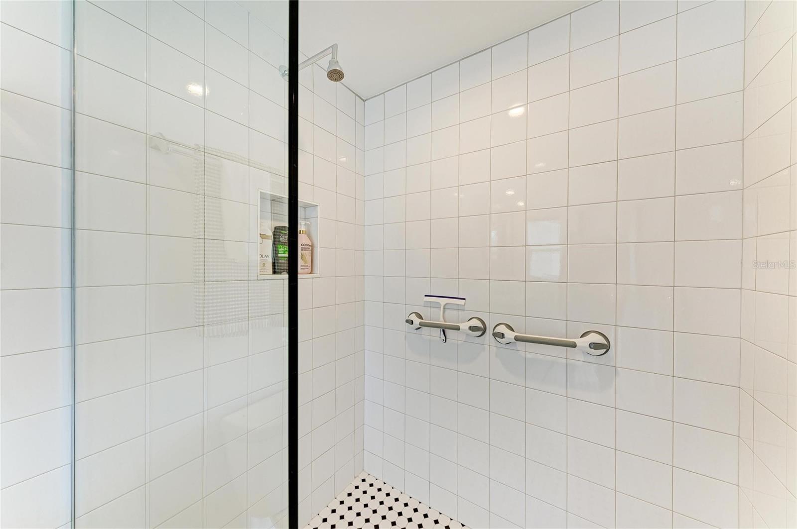 KEY ROYALE 15TH ADD - Residential