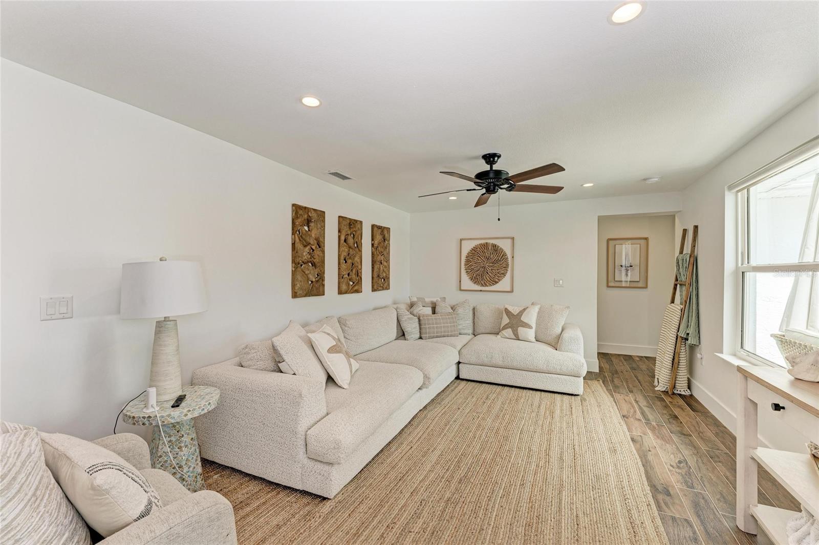 KEY ROYALE 15TH ADD - Residential