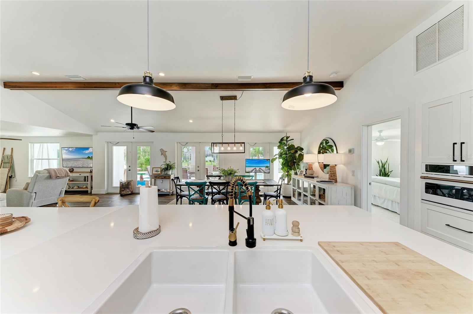 KEY ROYALE 15TH ADD - Residential