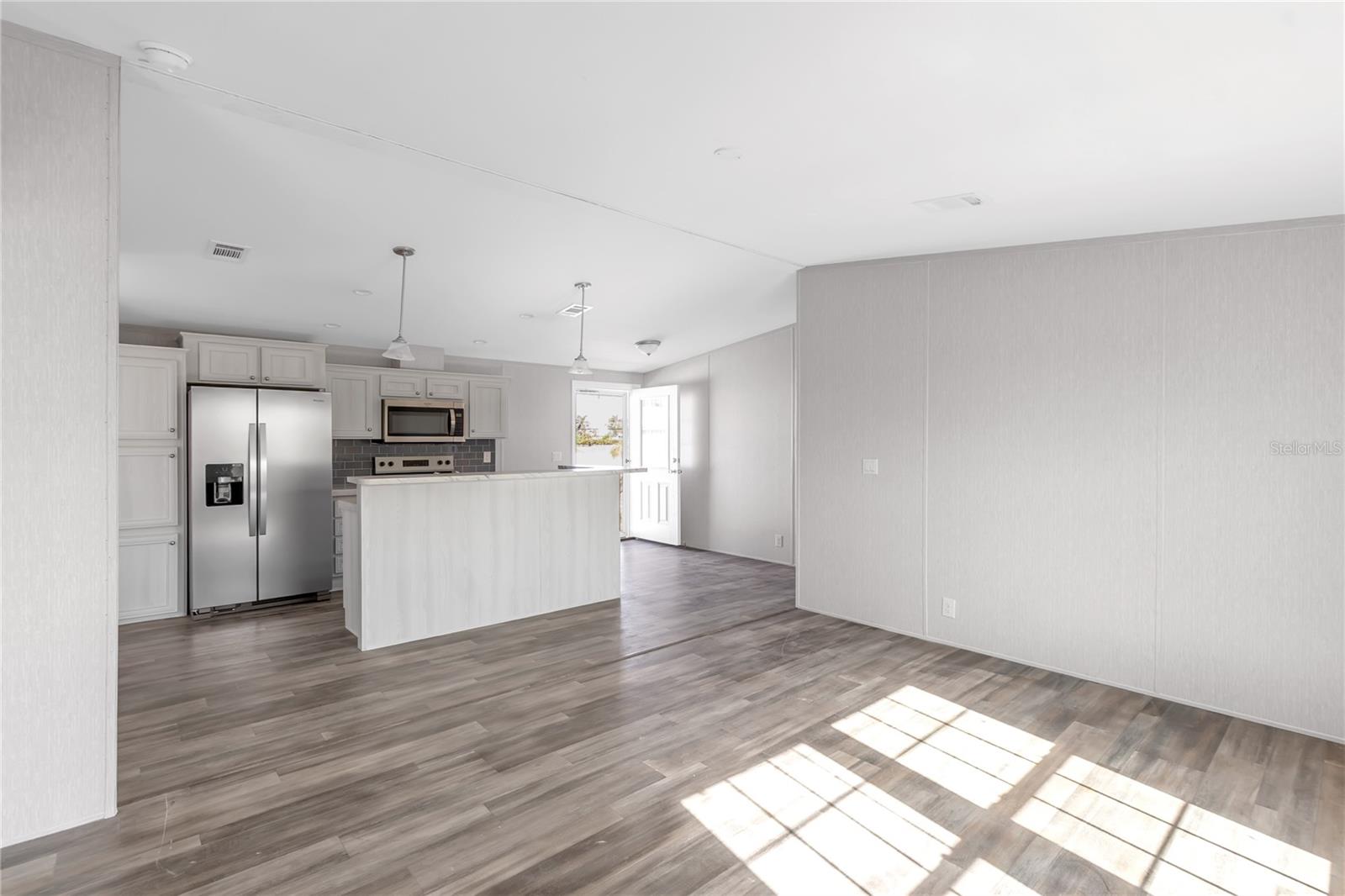 PALMA SOLA SHORES - Residential