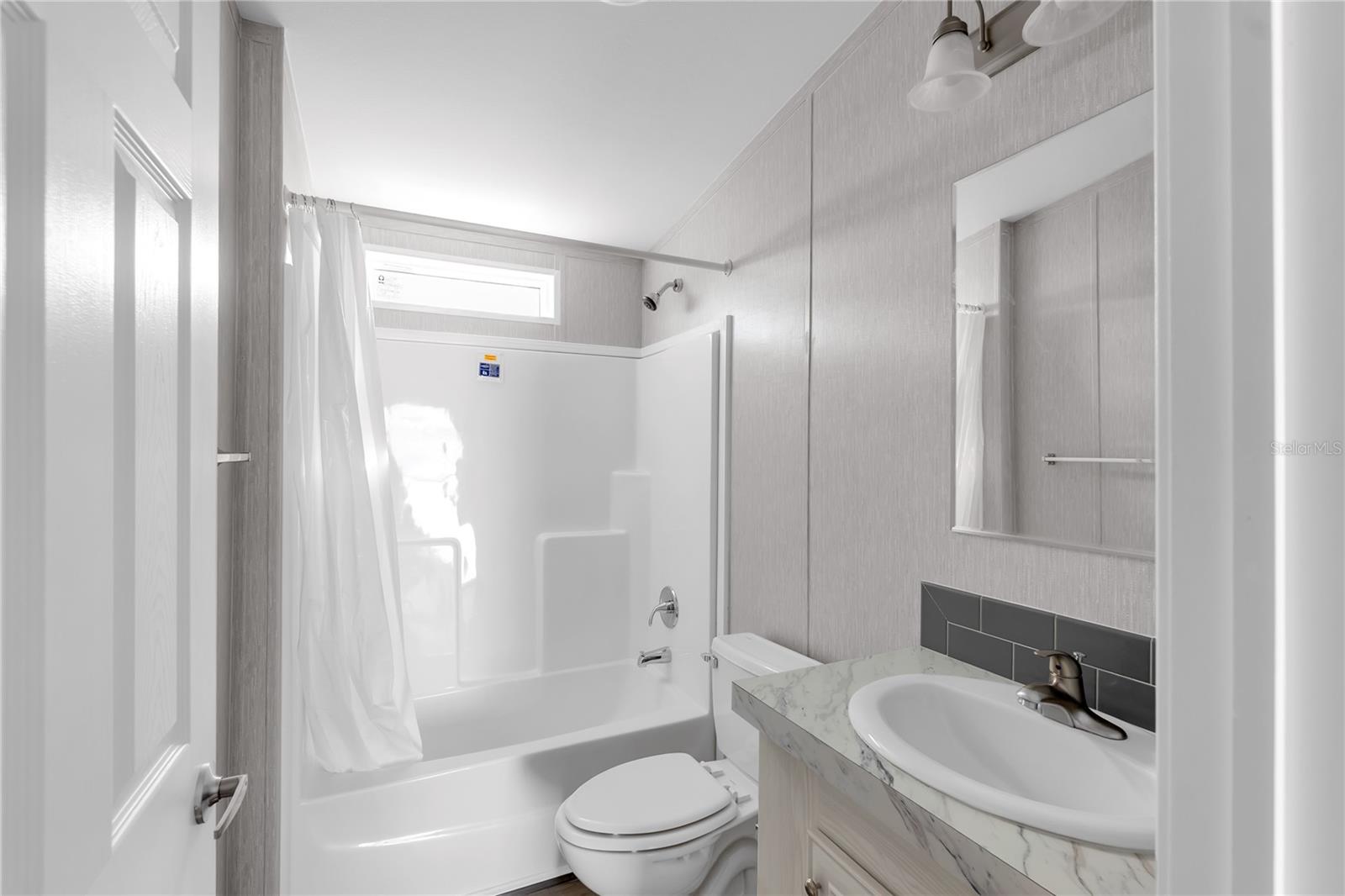 PALMA SOLA SHORES - Residential