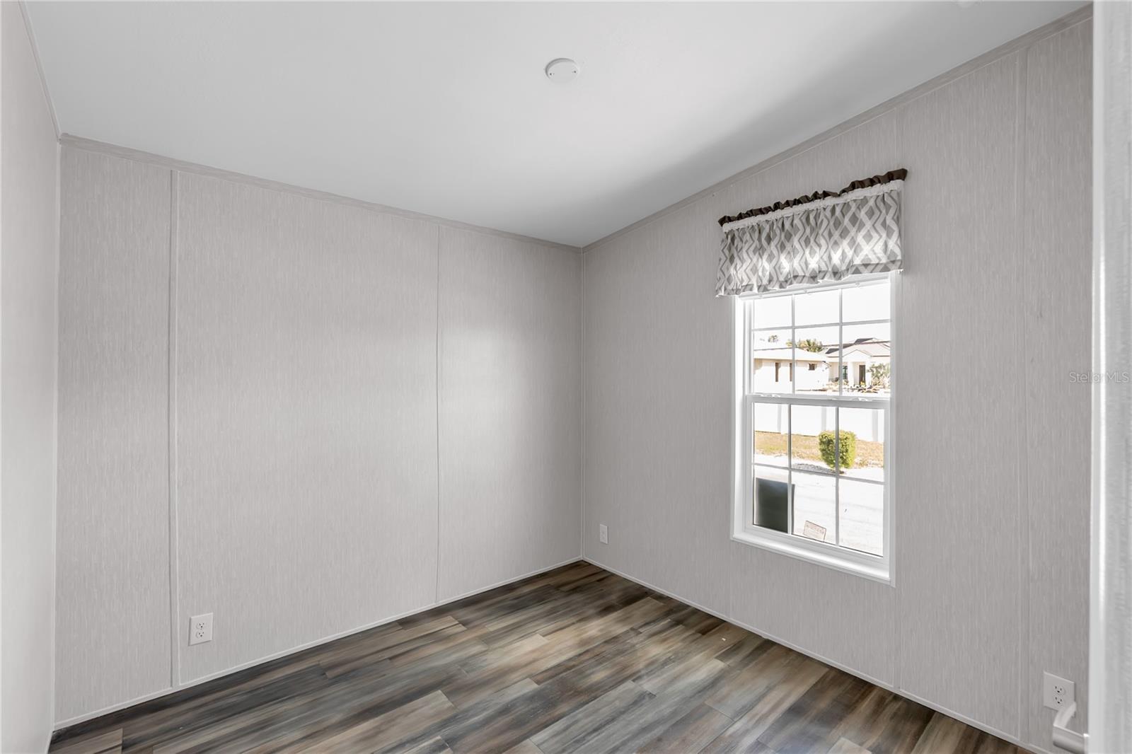 PALMA SOLA SHORES - Residential