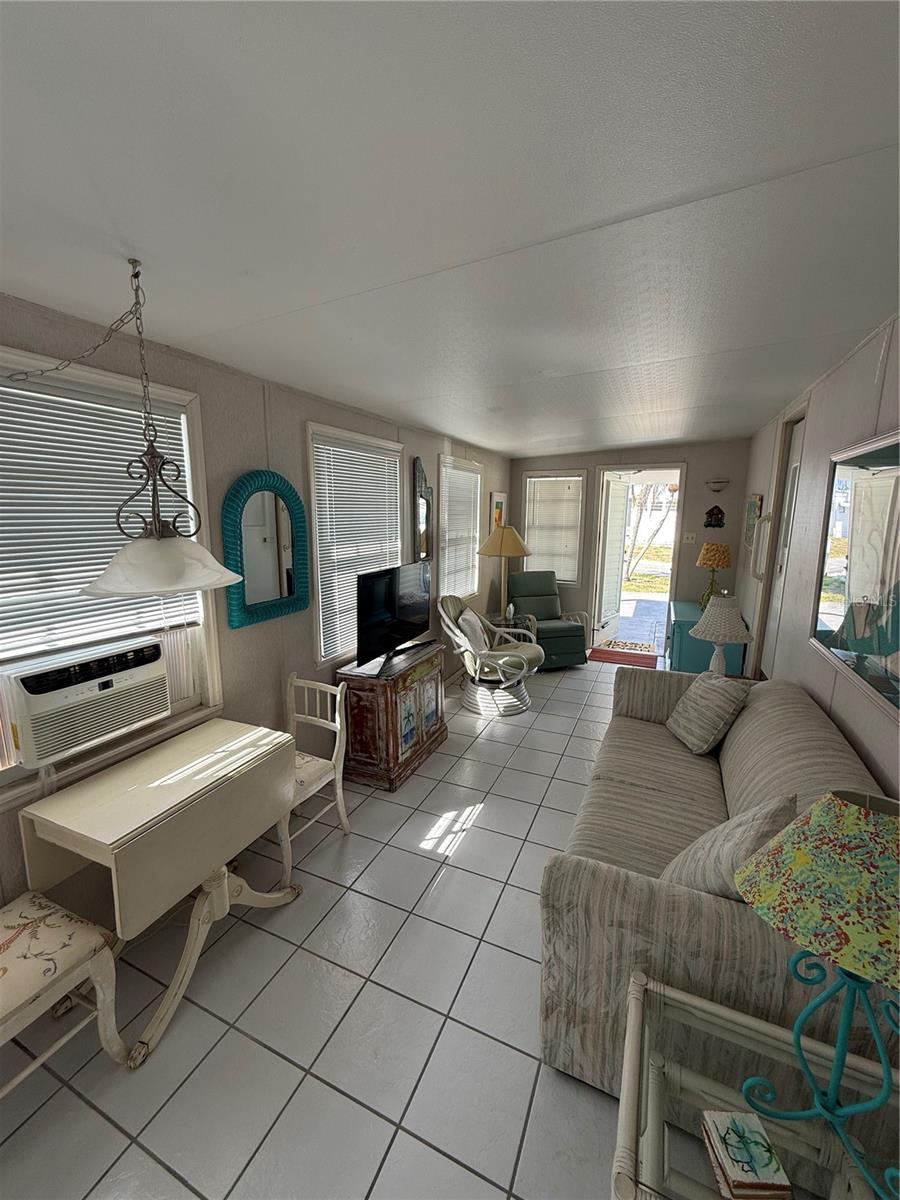 1475 FLAMINGO DRIVE 117