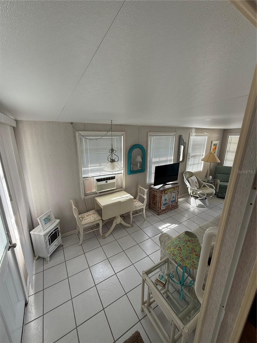 1475 FLAMINGO DRIVE 117