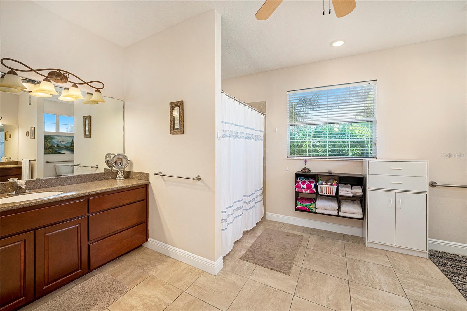 WOODRIDGE - Residential