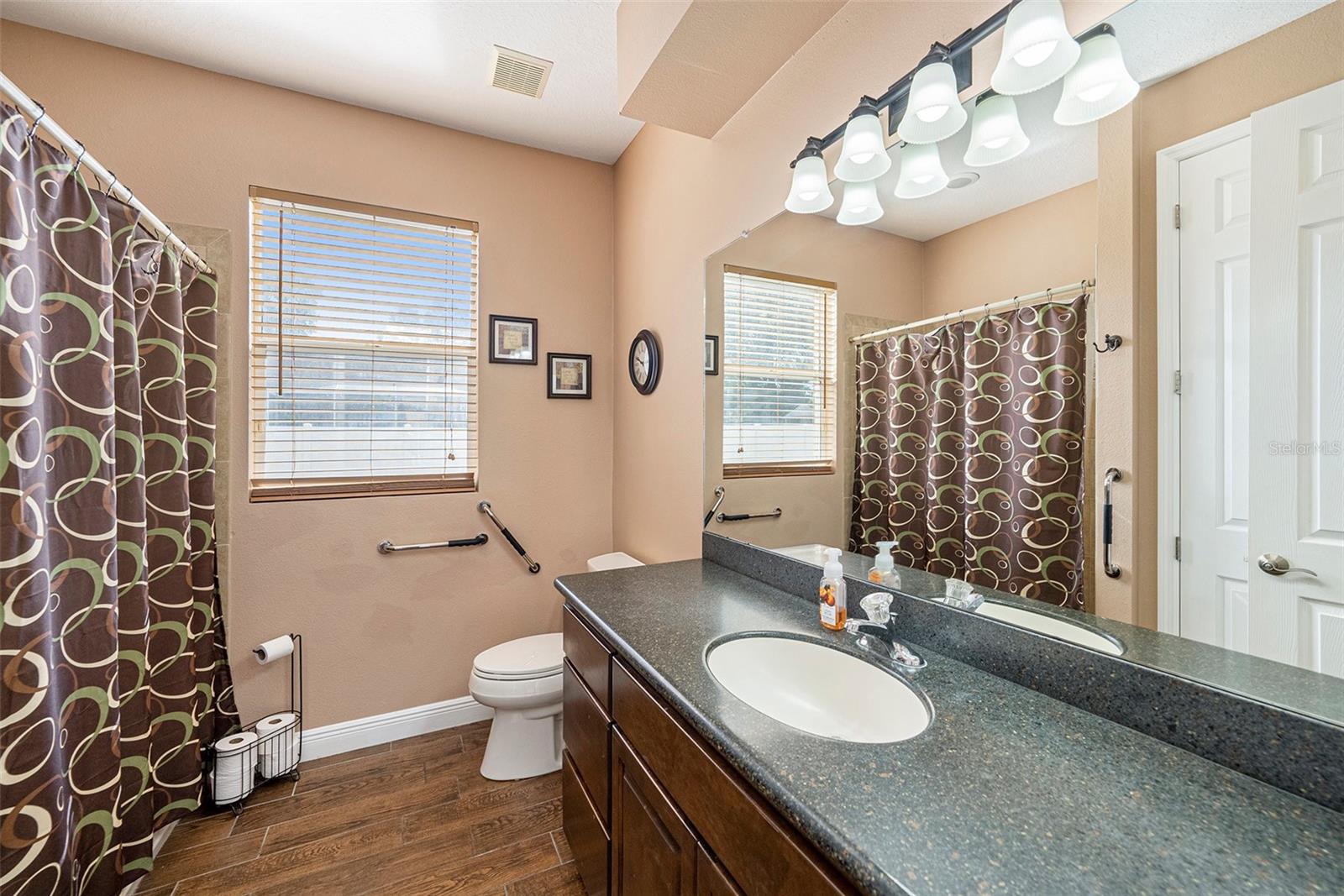 WOODRIDGE - Residential