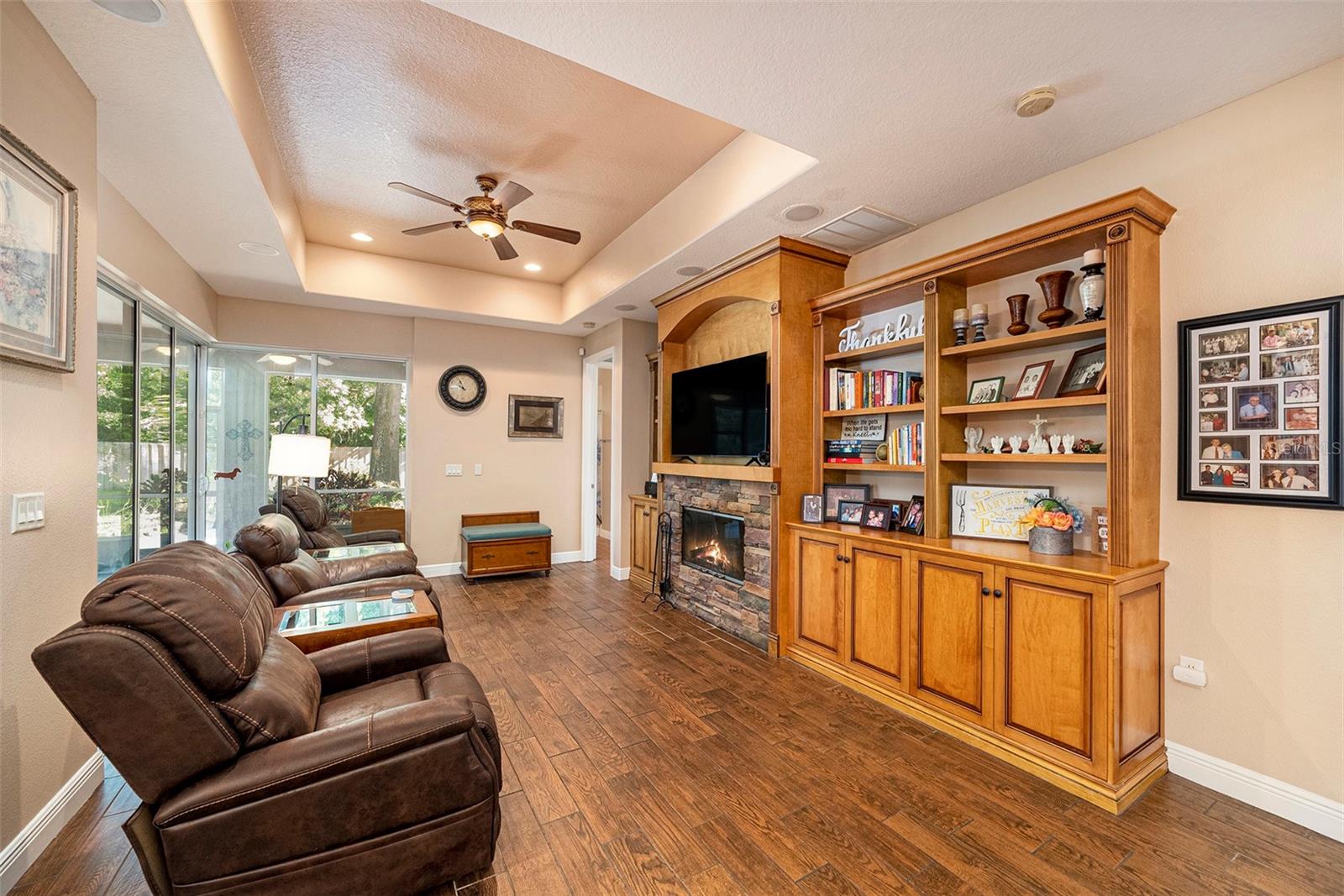 WOODRIDGE - Residential