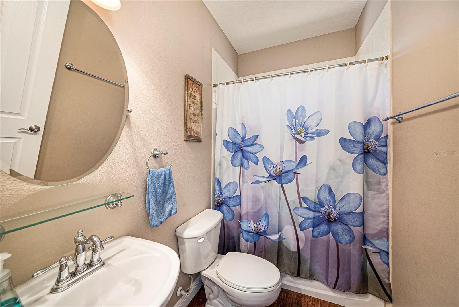 WOODRIDGE - Residential