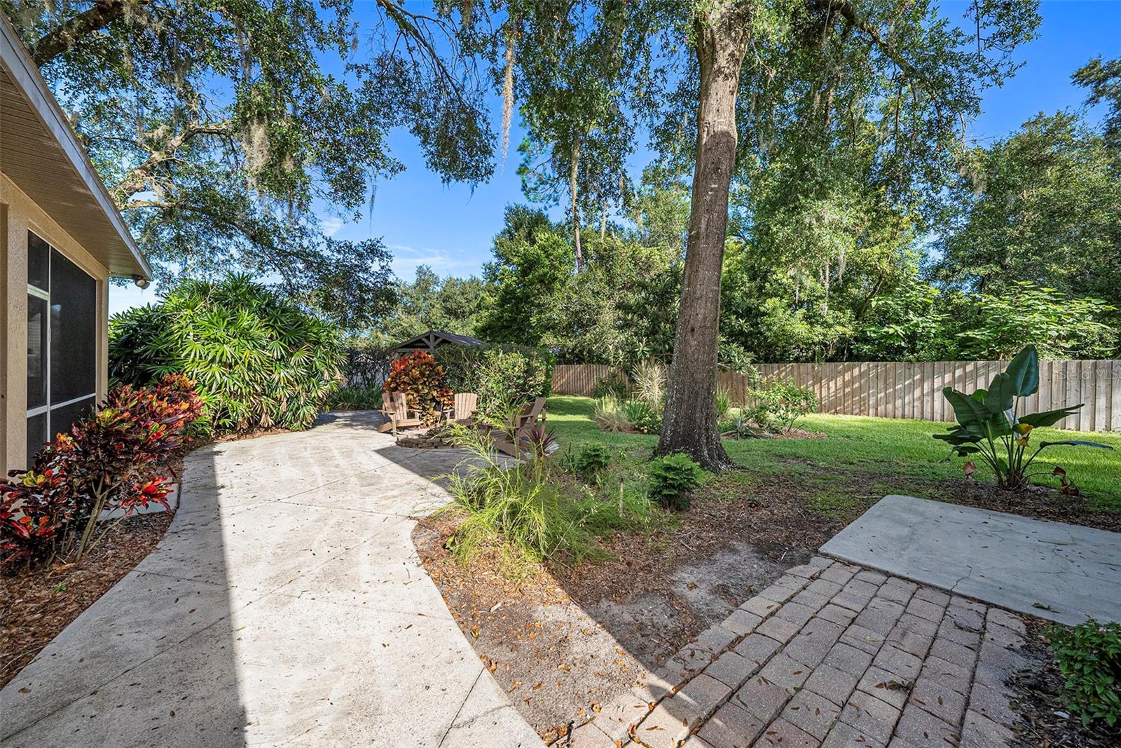 WOODRIDGE - Residential