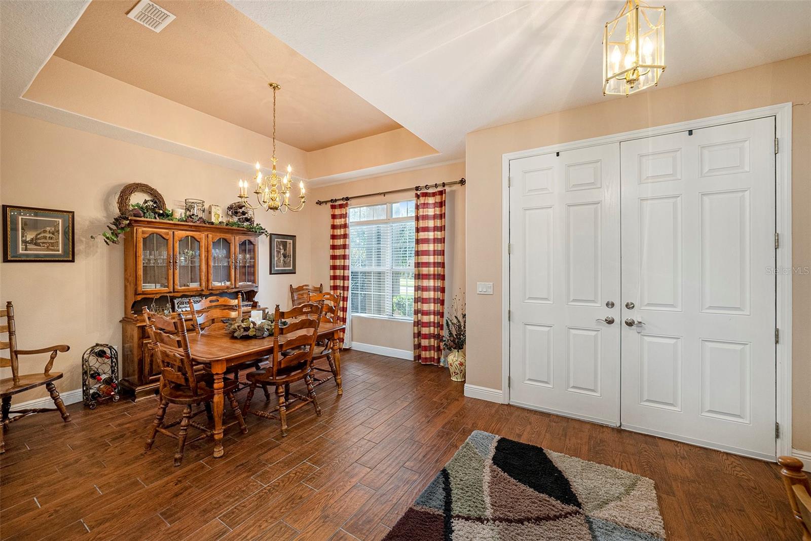 WOODRIDGE - Residential