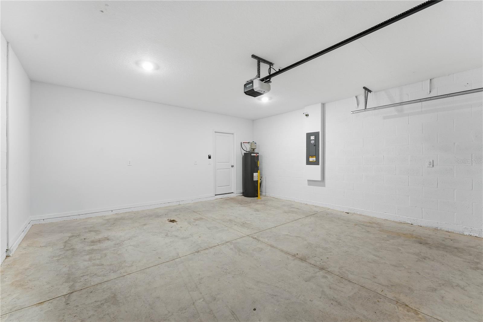 WESTVIEW POD B NEIGHBORHOOD 2A & 2B PH 1 - Residential Lease