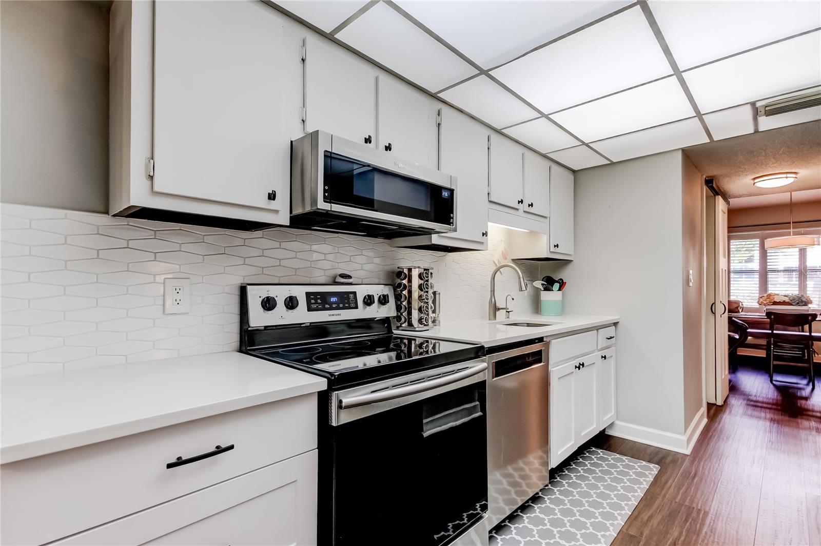 WINSTON PARK NORTHEAST - Residential