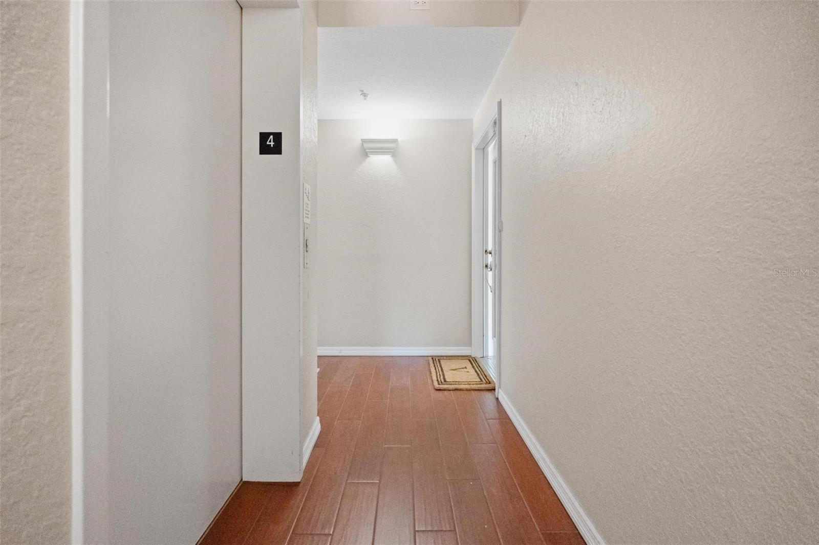 1695 PINELLAS BAYWAY S E6