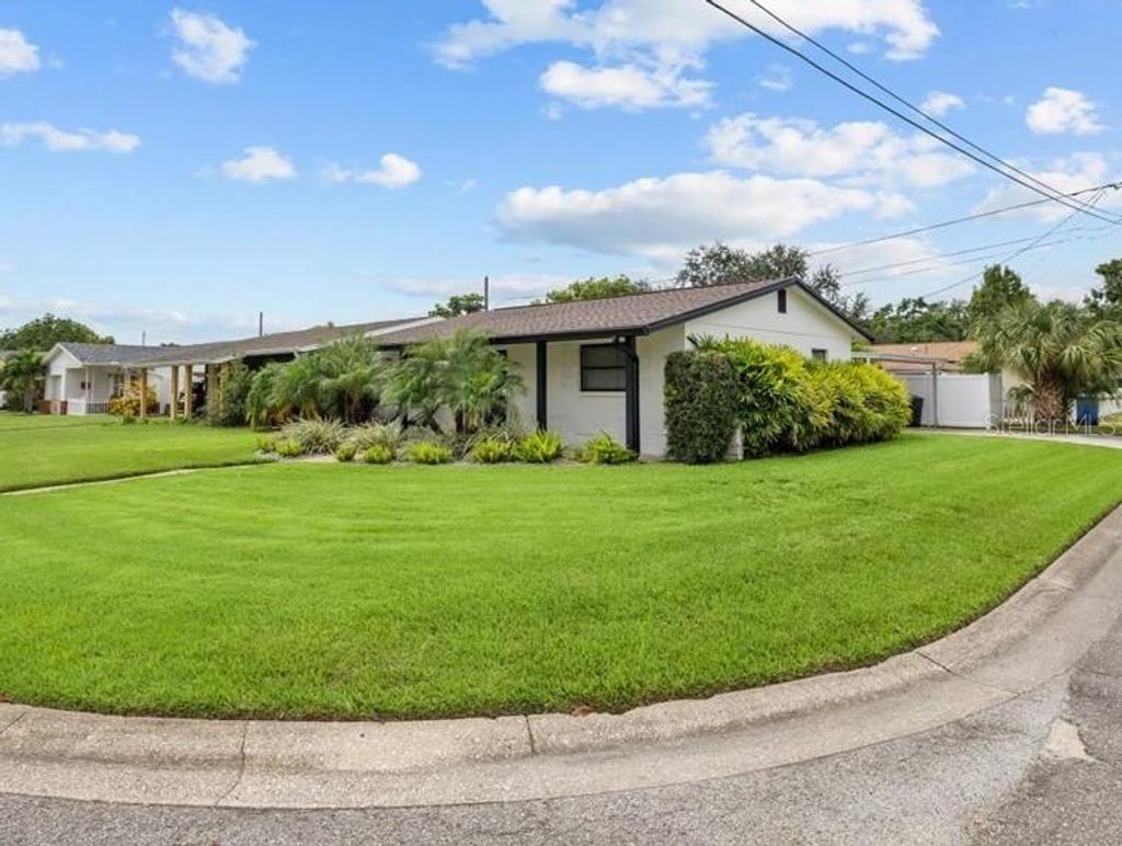 Photo of 3488 40th Way N, St Petersburg, FL 33713 (MLS # TB8436294)