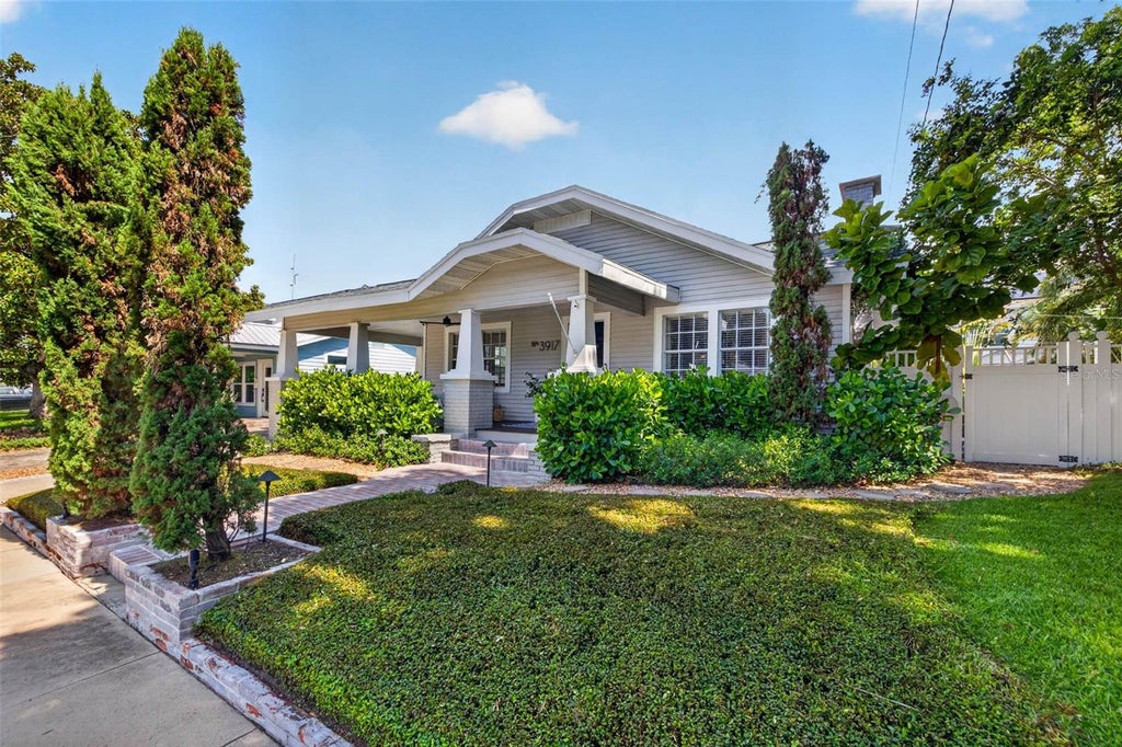 Photo of 3917 W San Juan Street, Tampa, FL 33629 (MLS # TB8557763)