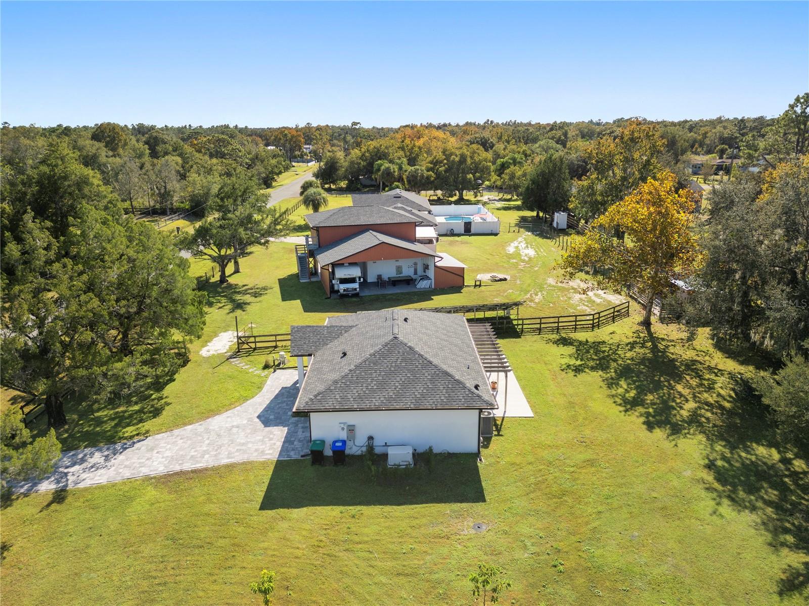 EAST ORLANDO ESTATES - Residential Income