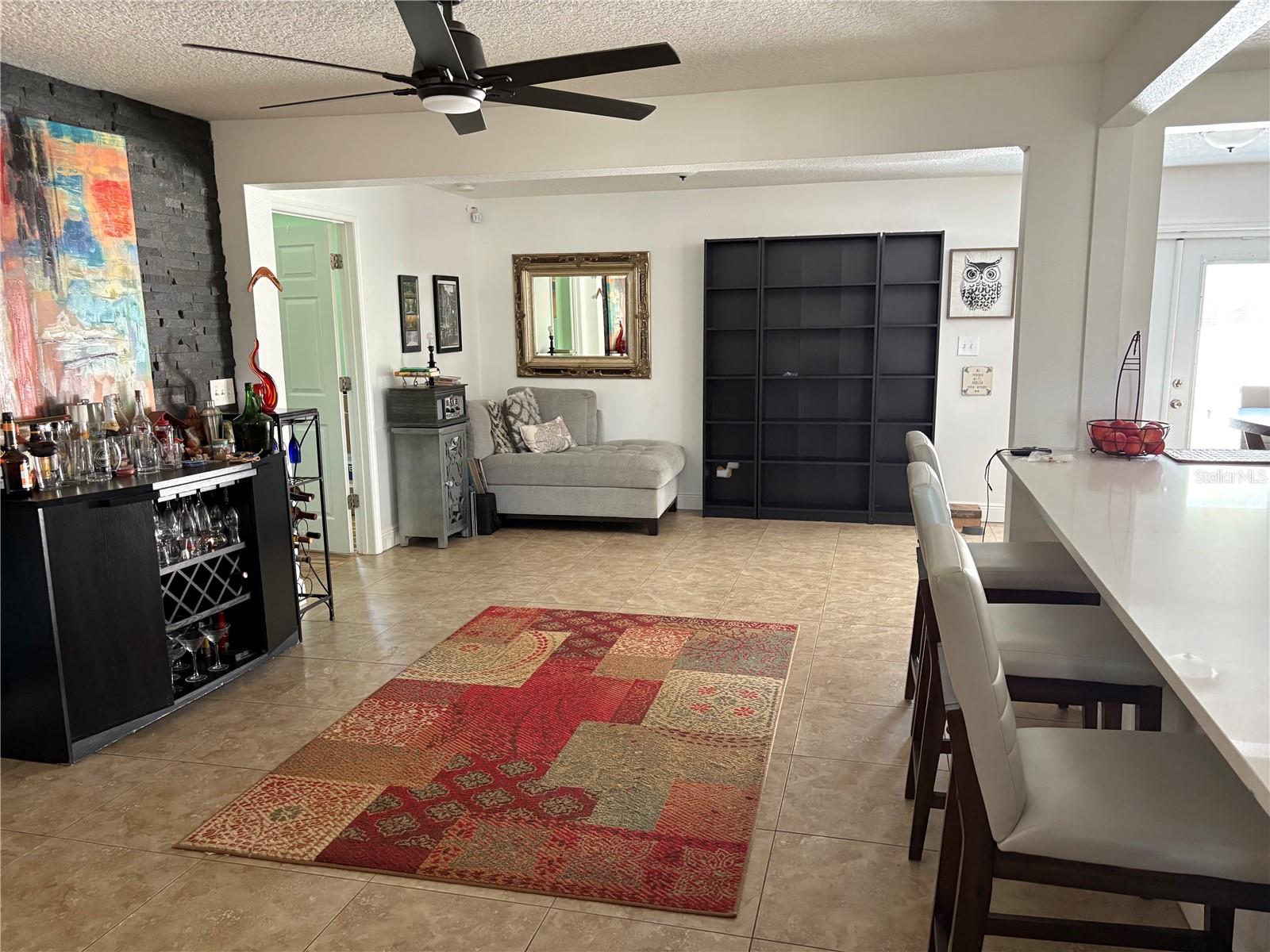 EAST ORLANDO ESTATES - Residential Income