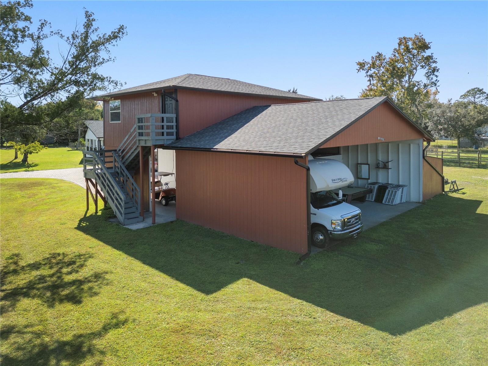 EAST ORLANDO ESTATES - Residential Income