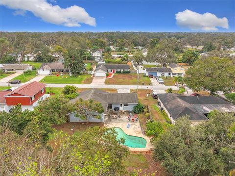 A home in VALRICO