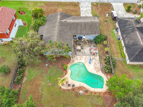 A home in VALRICO