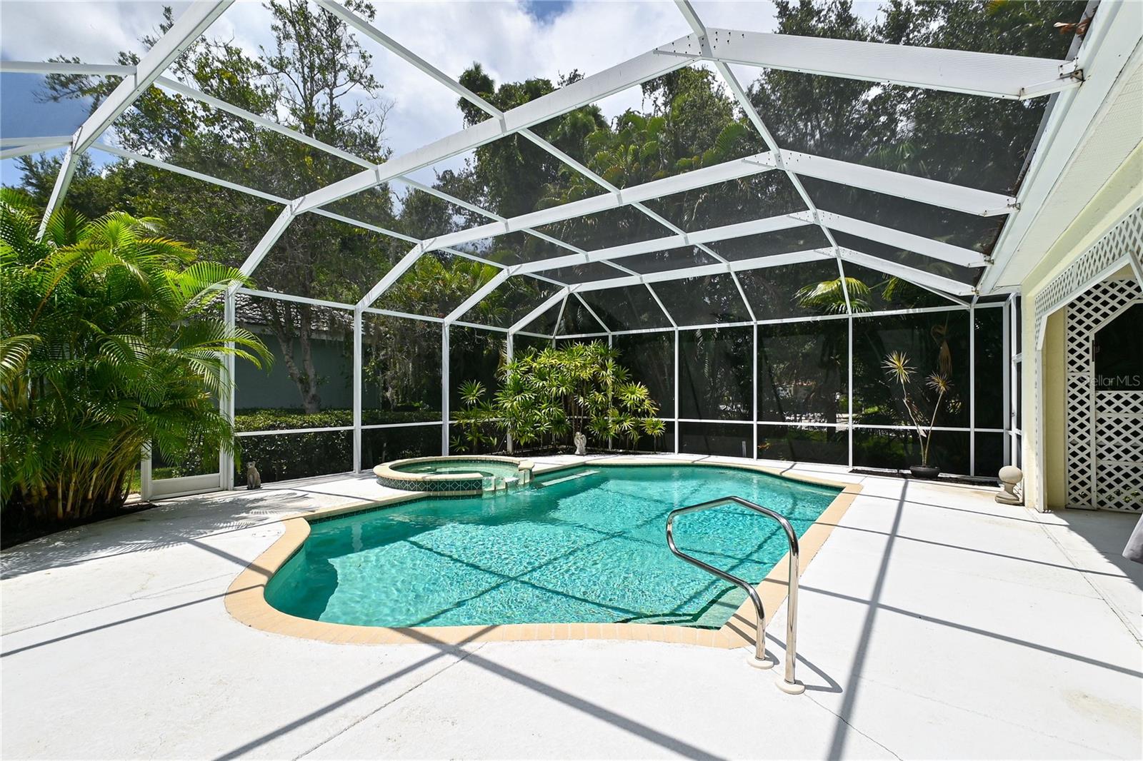 OAKLEAF - Residential