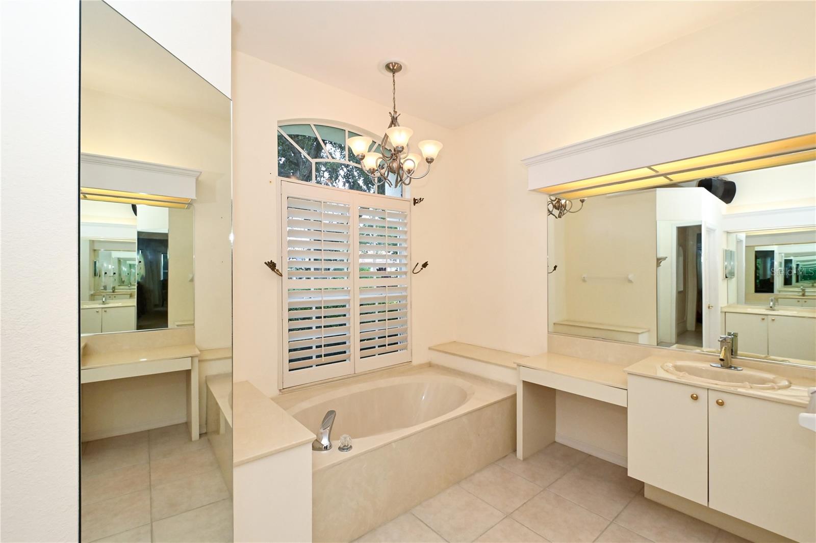 OAKLEAF - Residential