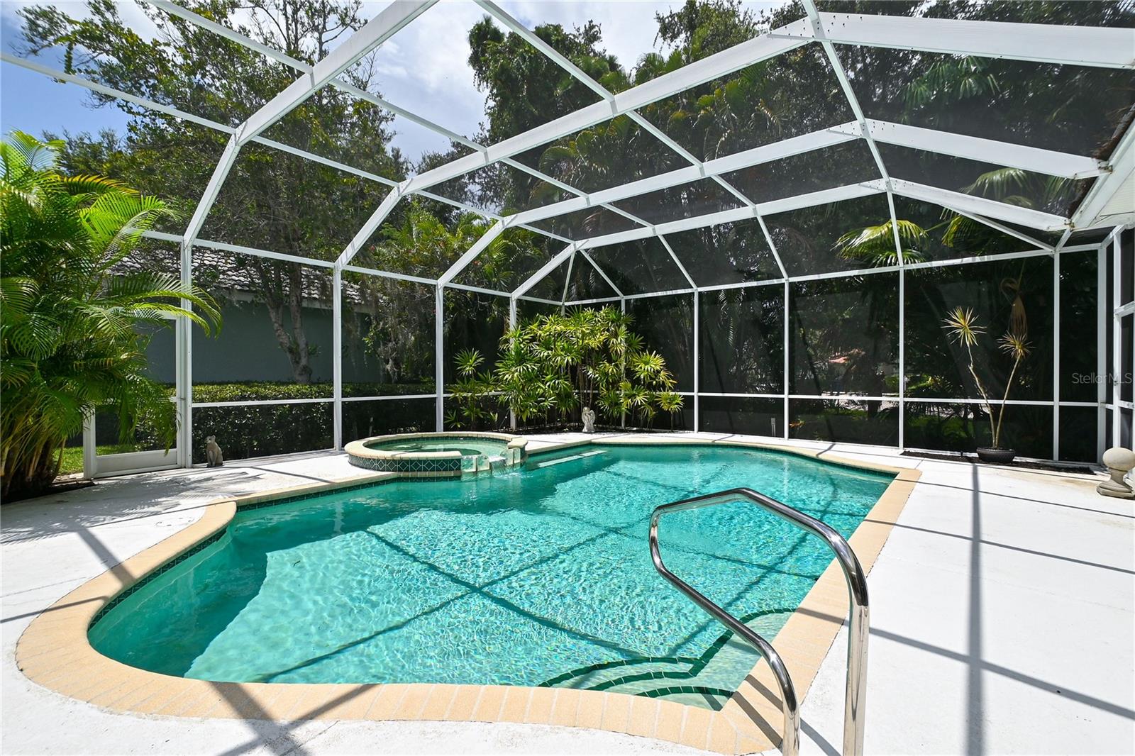 OAKLEAF - Residential