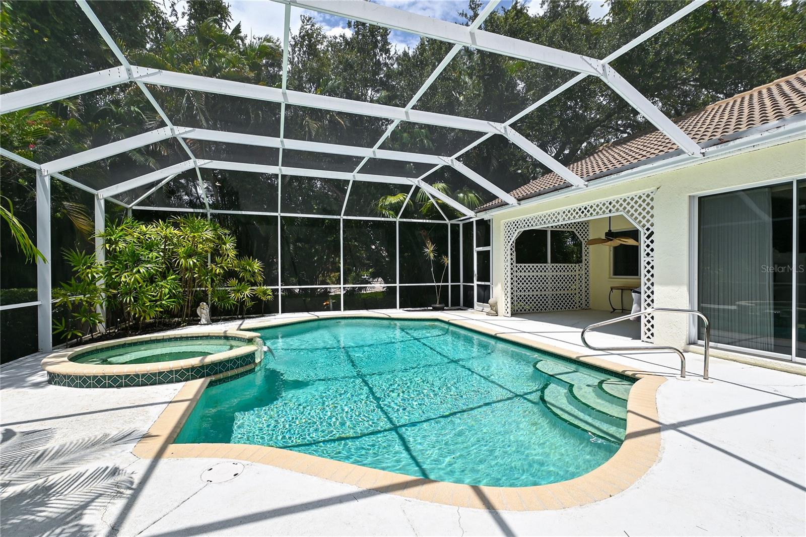 OAKLEAF - Residential