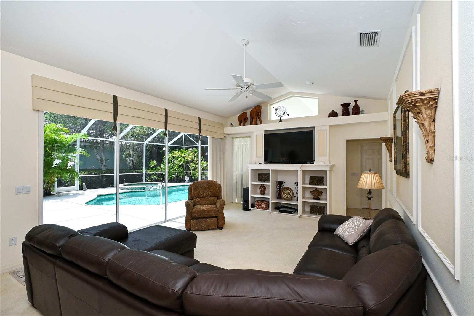 OAKLEAF - Residential