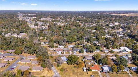 A home in BELLEVIEW