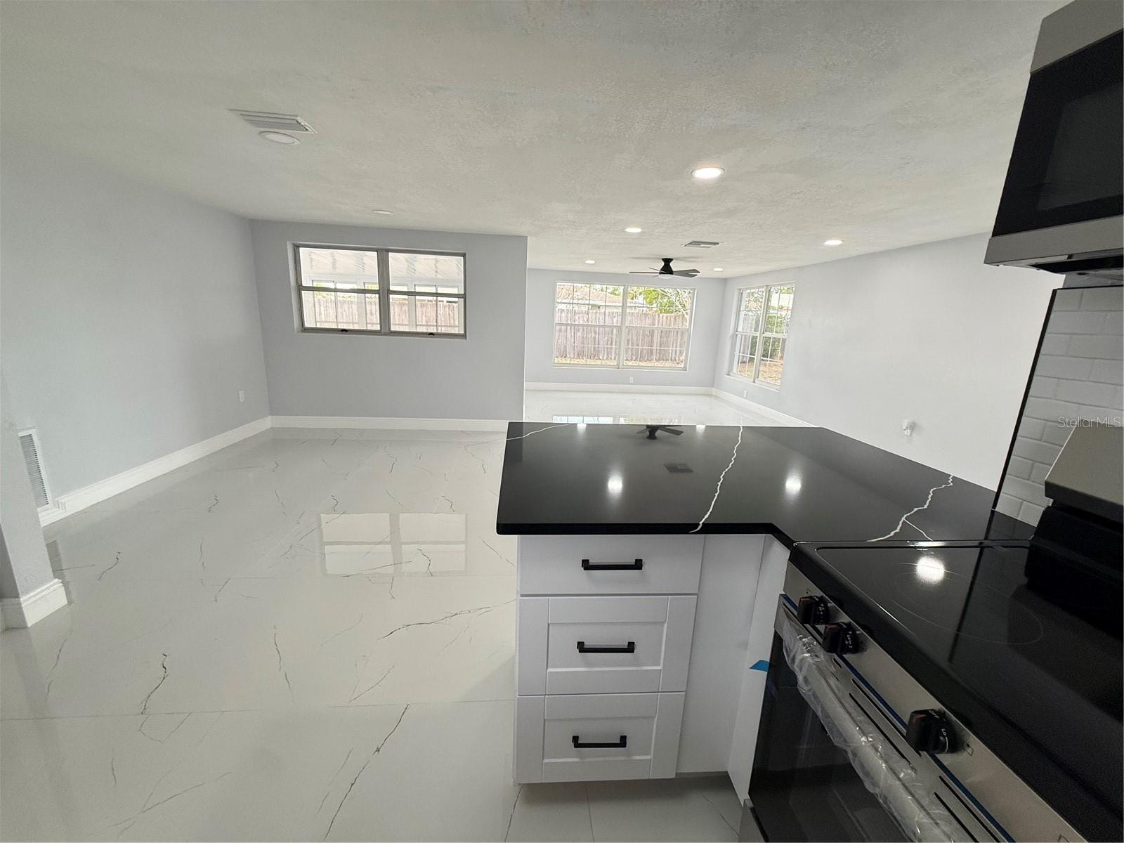 JASMINE LAKES - Residential