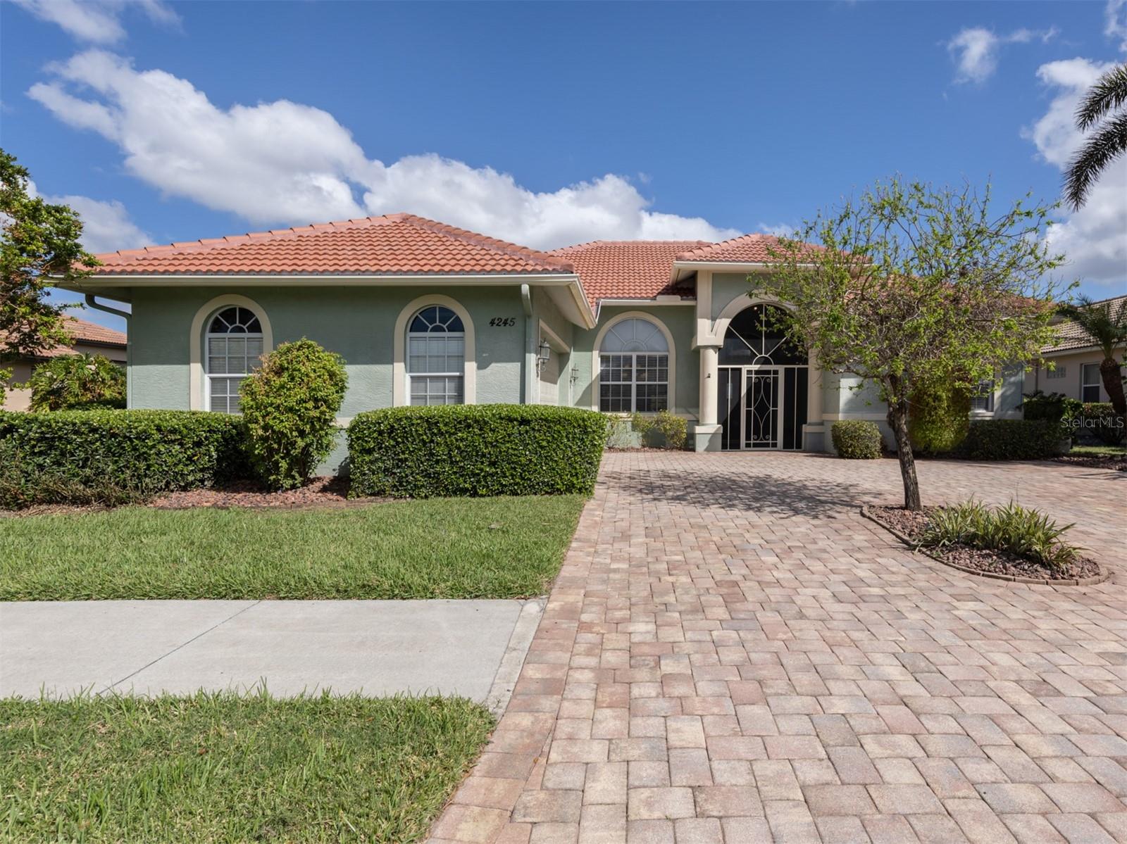 4245 VIA DEL VILLETTI DRIVE