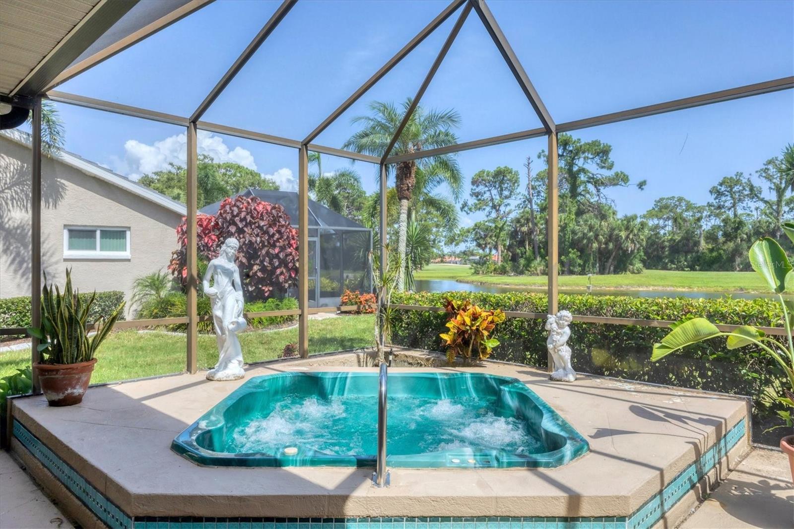 CALUSA LAKES - Residential
