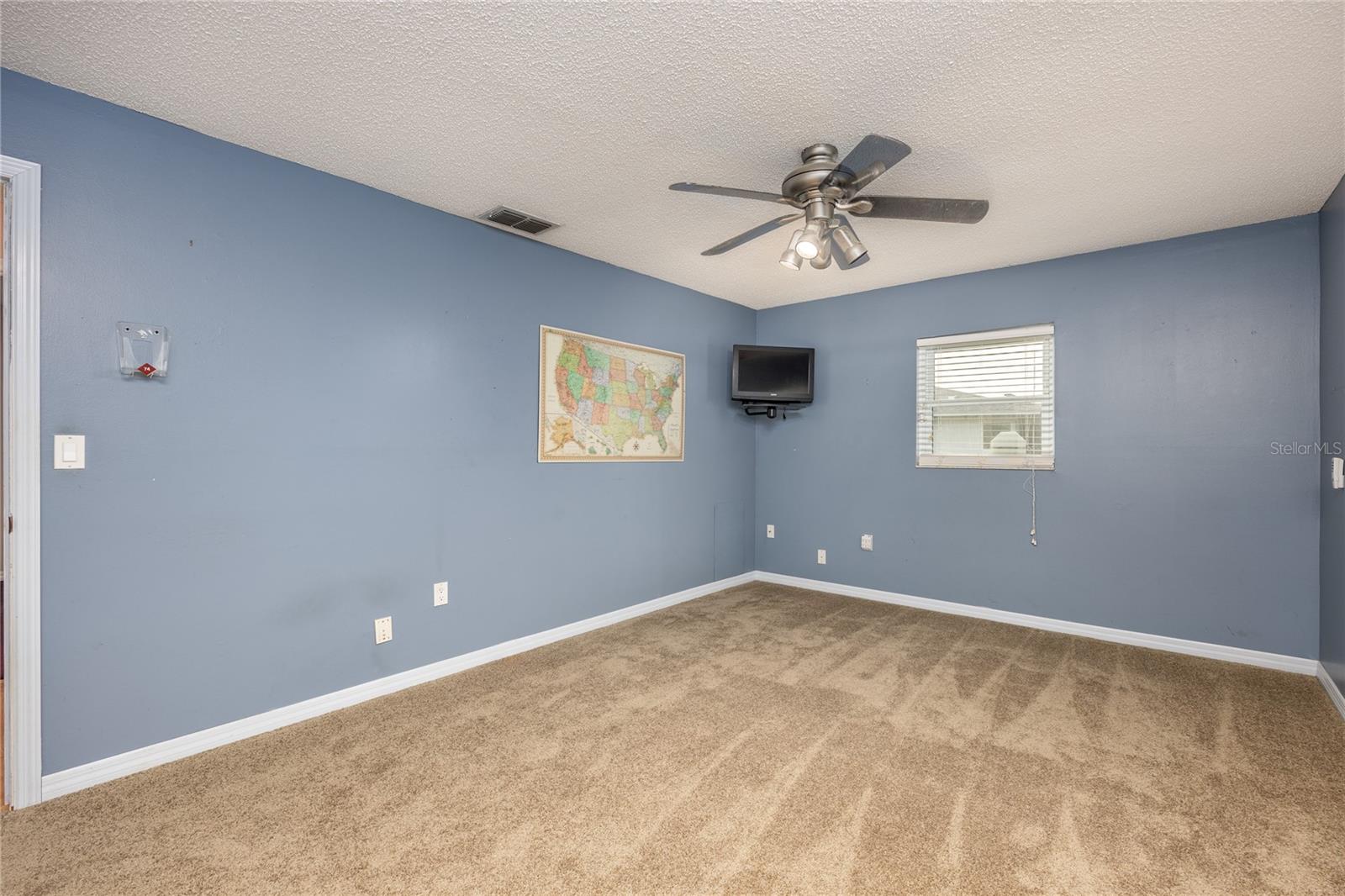 GROVE SHORE - Residential Lease