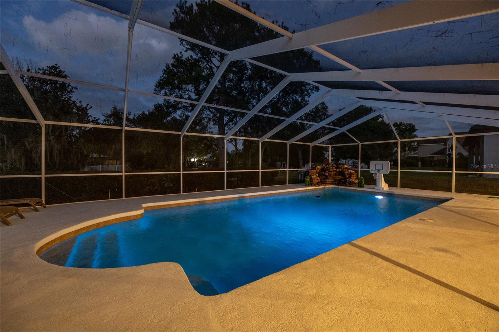 GROVE SHORE - Residential Lease