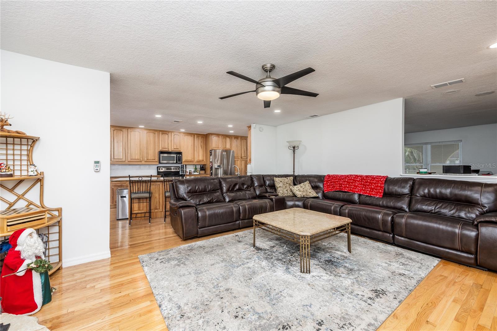 GROVE SHORE - Residential Lease