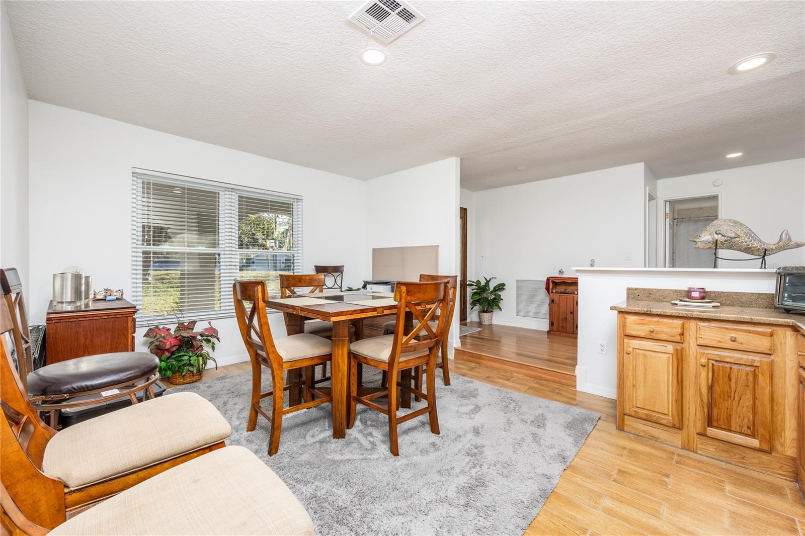 GROVE SHORE - Residential Lease