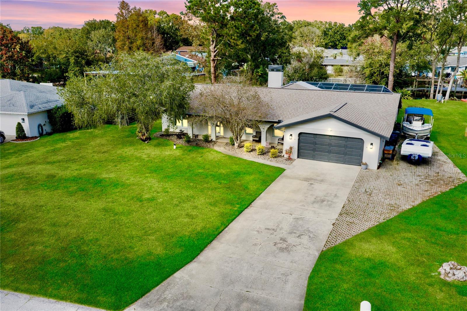 GROVE SHORE - Residential Lease