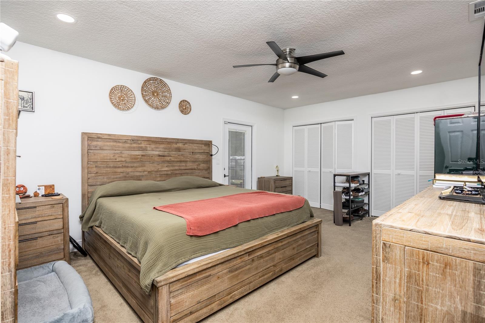 GROVE SHORE - Residential Lease