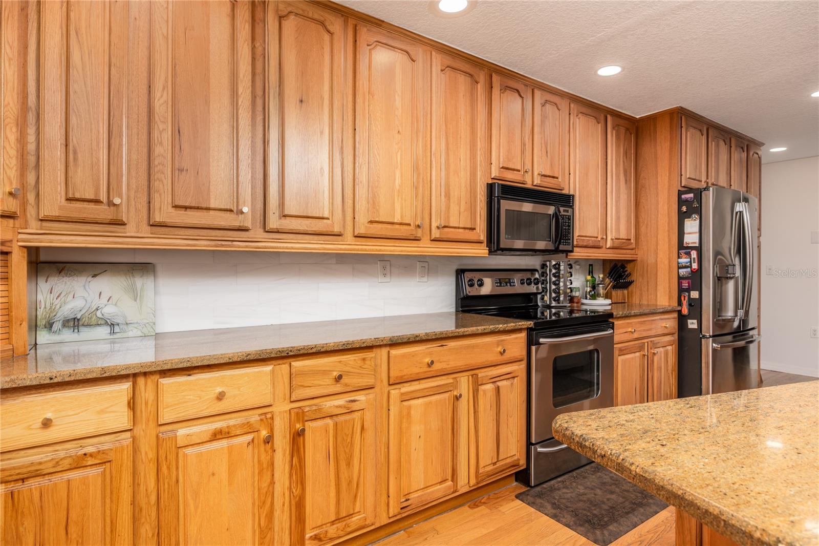 GROVE SHORE - Residential Lease