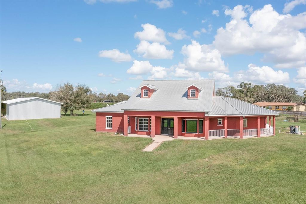 Photo of 42 Clubhouse Road, Venice, FL 33960 (MLS # C7500895)