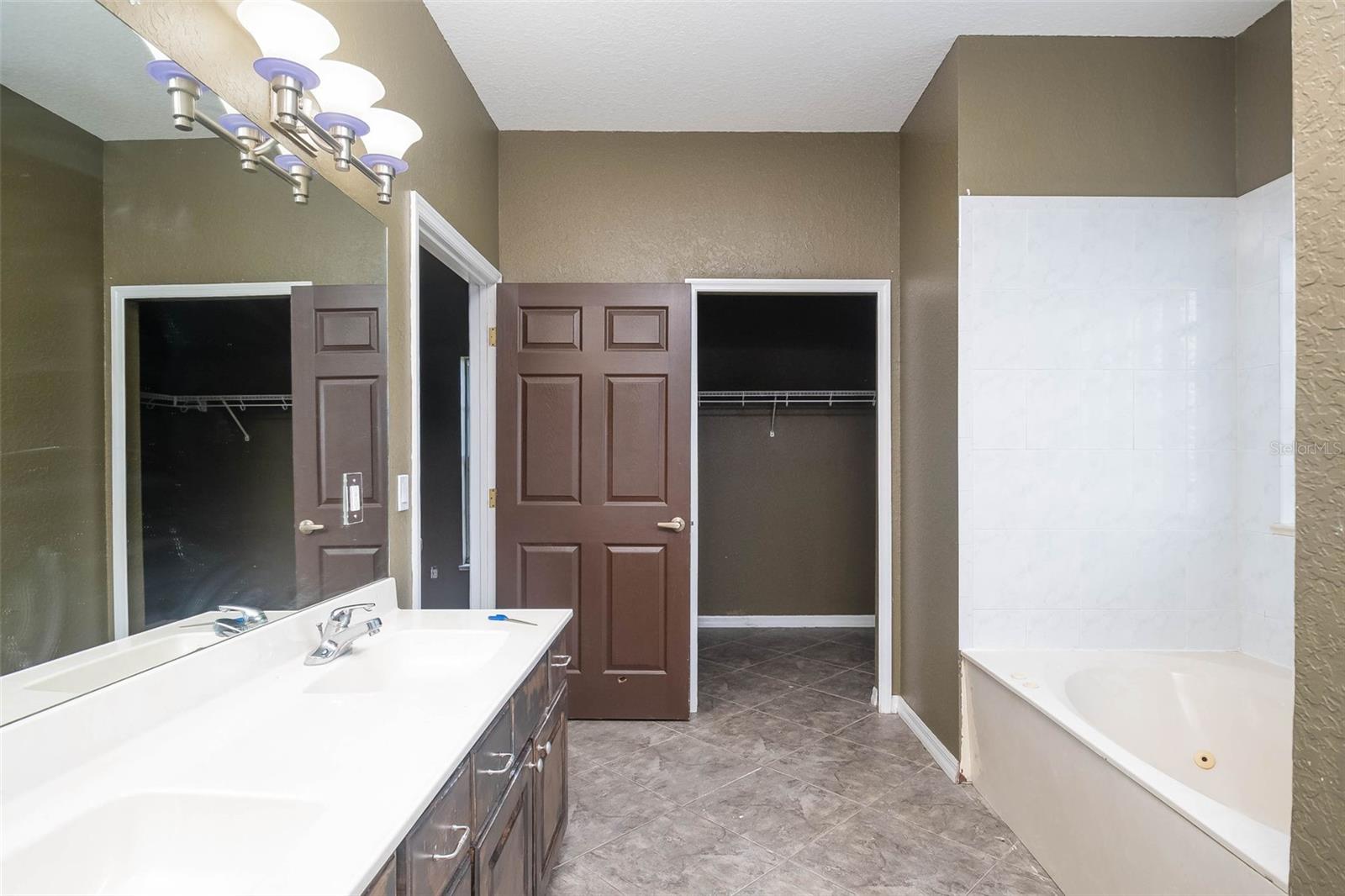 VENUS AREA - Residential