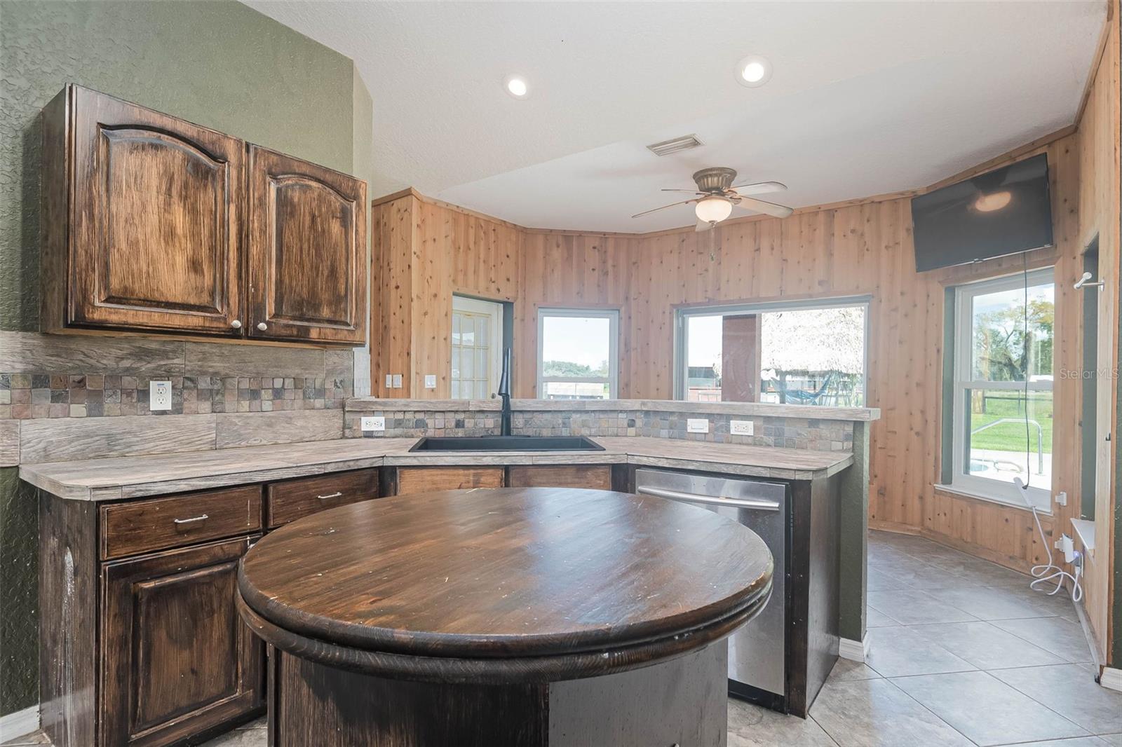 VENUS AREA - Residential