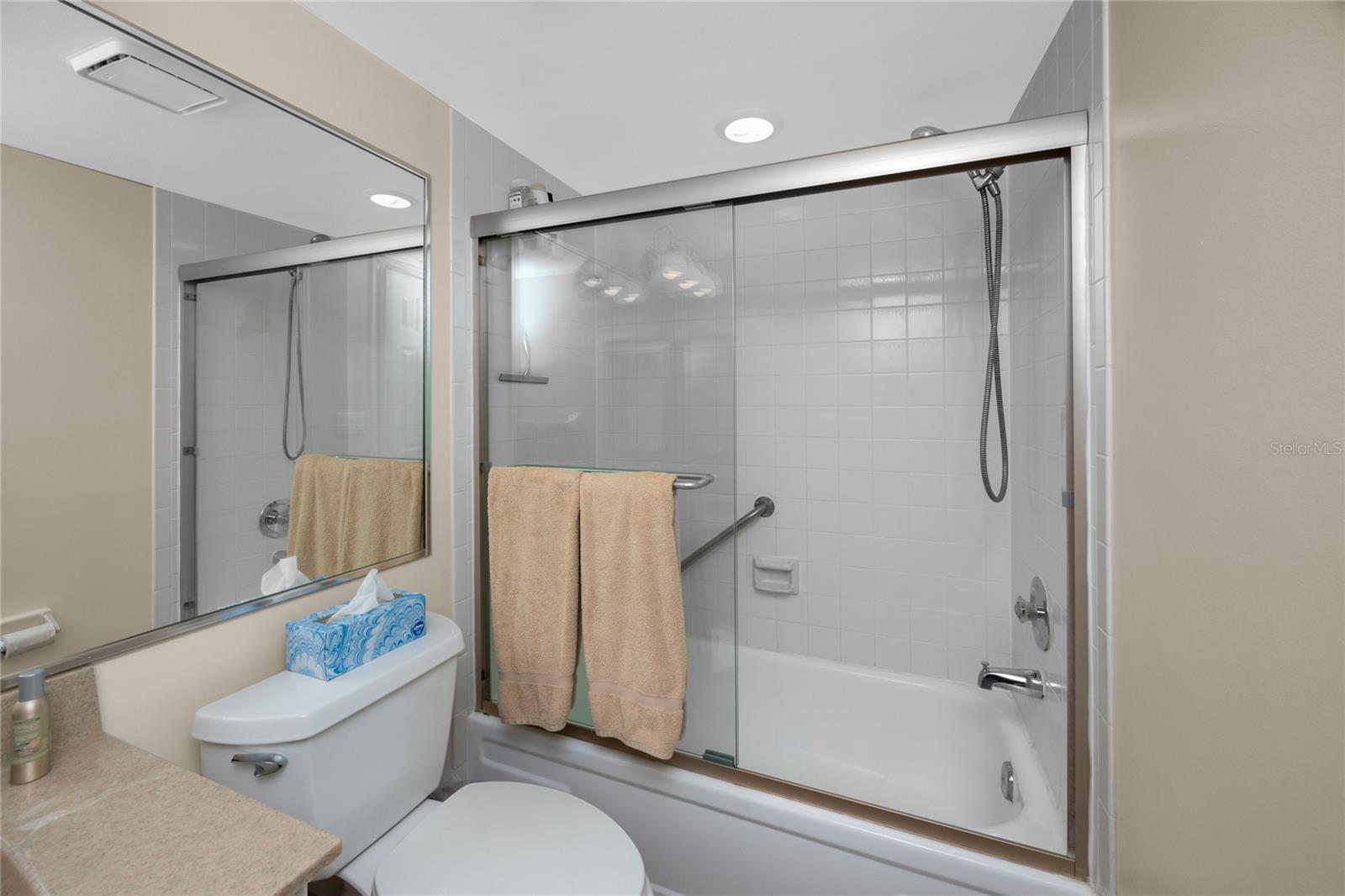 OAKS OF NORTHWOOD CONDO - Residential