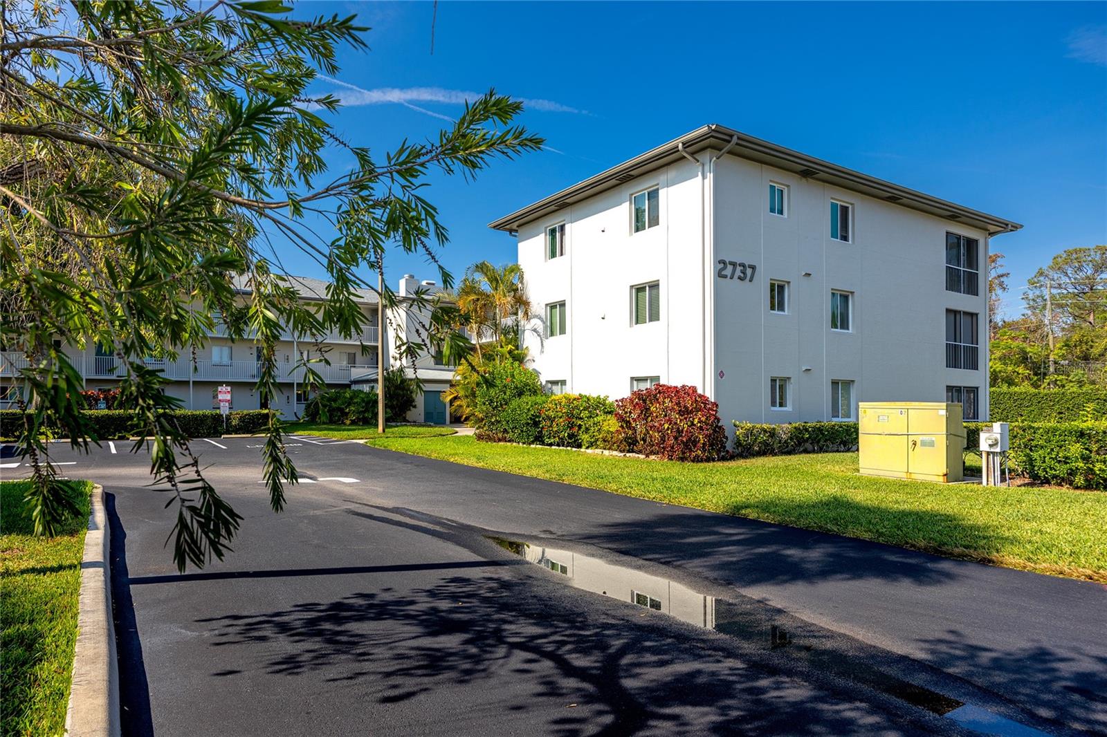 OAKS OF NORTHWOOD CONDO - Residential