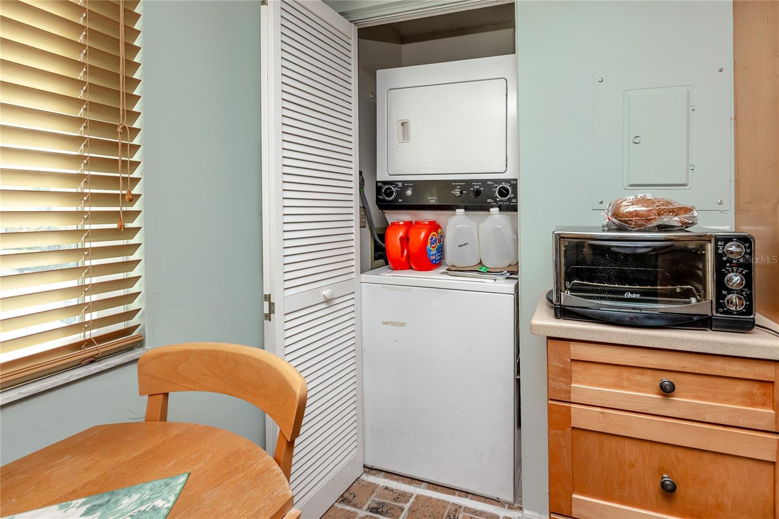 OAKS OF NORTHWOOD CONDO - Residential